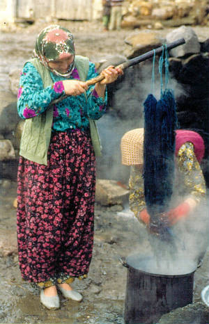 Persian carpet dyes