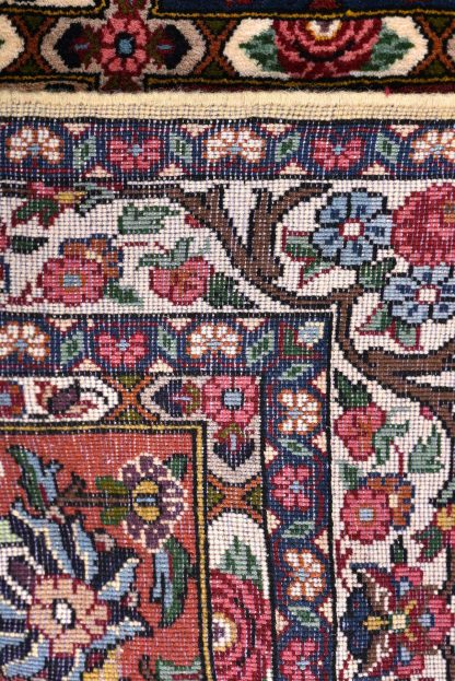 Small Bakhtiar rug - Persian carpet for sale DR347-7181