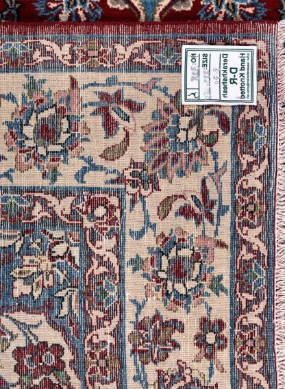 Isfahan Carpet, 60 Years old Shah Abbasi Persian Carpet DR328 0432